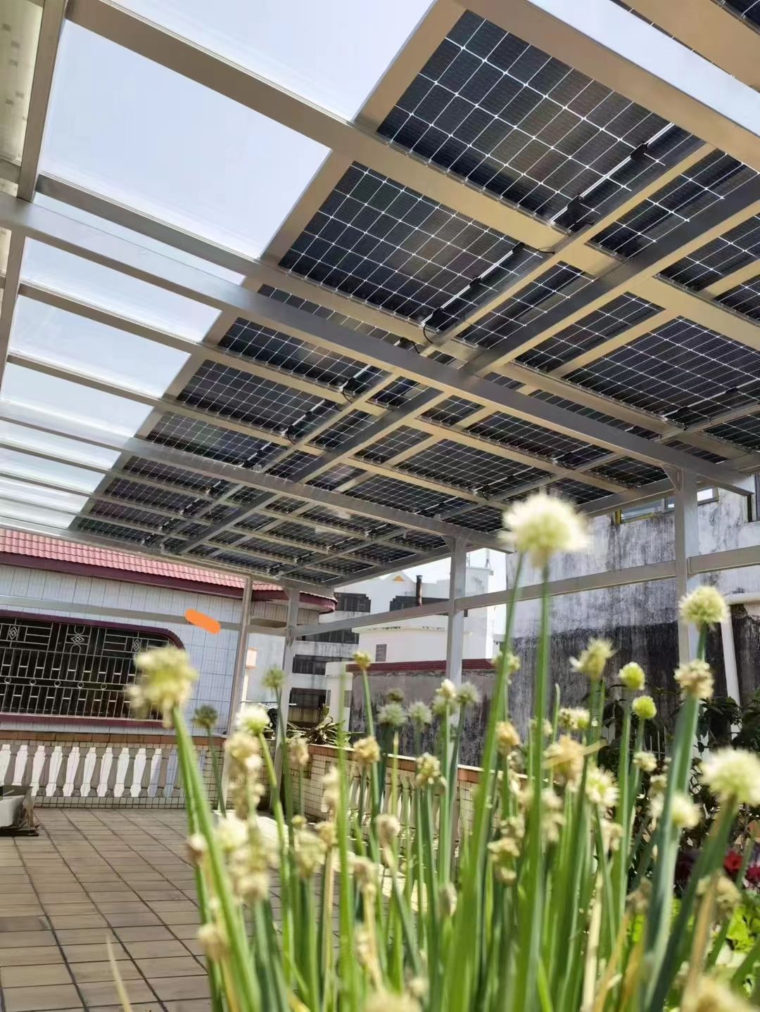 迪庆别墅家用屋顶太阳能发电系统安装